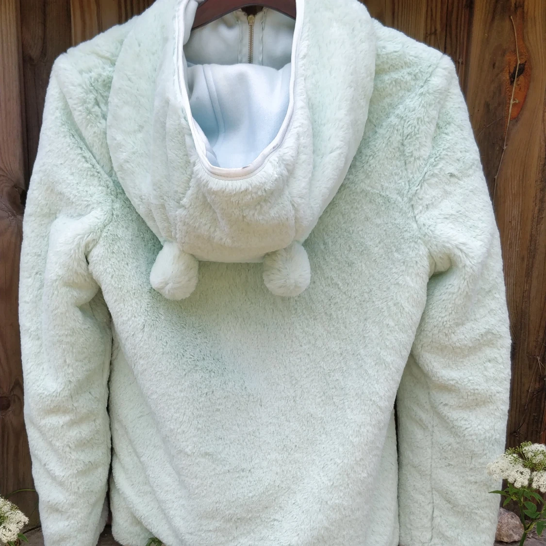 Söt fluffig jacka med öron - 90