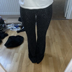 Party byxor - Perfekta party brallorna! Köpta på calzedonia och är oanvända. 