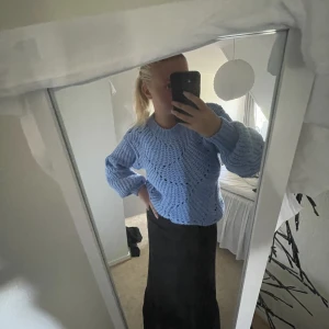 Blå stickad tröja - Stickad tröja från Nelly 