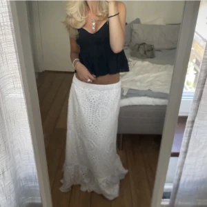 Kjol - Säljer denna kjolen💞💞bilden är från tjejen jag köpte den av💞💞