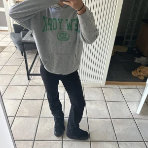 inuikii - säljer mina fina inuikii boots som använts i ca 2-3 månader. superfint skick och supermysiga! nypris 3000💗  skriv för fler bilder❣️ låda tillkommer!
