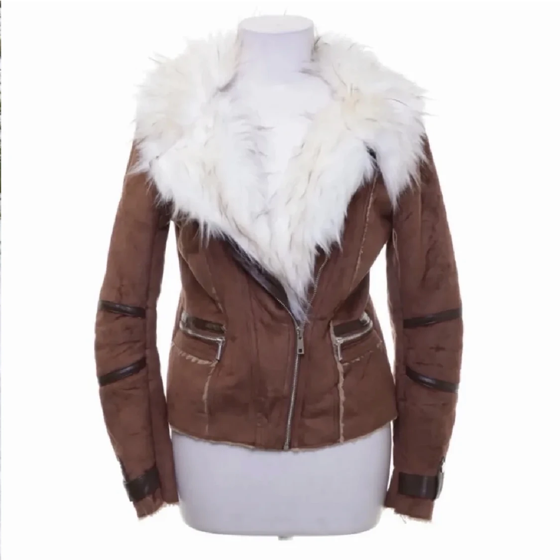 Skinn/ pälsjacka  - 90