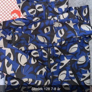 Jackor/väst - Jätte fint skick Bild 1: 150kr Bild 2: 100kr Bild 3: 270 Eller alla för 400