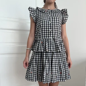 Bonpoint  - Säljer detta snygga sett från bonpoint. Är i väldigt bra skick💕