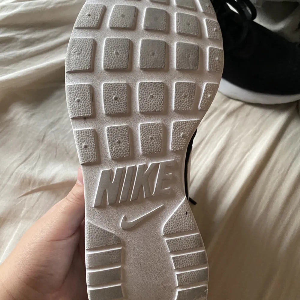 Nike tanjun skor använda fåtal gånger så gott som nyskick . Skor.