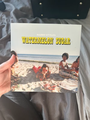Harry Styles Limited edition vinyl  - Harry Styles Limited edition vinyl Water melon sugar. Säljer då den inte används