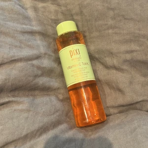 Pixi toner - Omtalad toner från pixi. Ska vara mycket bra, helt oanvänd såklart. Pris kan diskuteras🤍