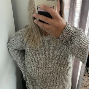 Stickad tröja - Stickad tröja från hm, storlek m