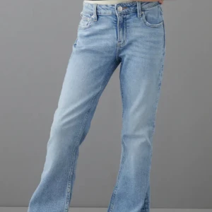 Bootcut jeans  - Bootcut jeans från Gina Young i storlek 164. Sitter som en xs/34. Fint skick! 