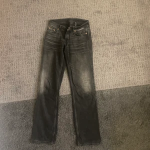 Arrow jeans - Superfina weekday jeans!! Modellen arrow. Nypris 600kr