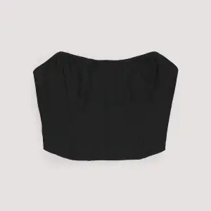 Så fin corset top från nakd! Aldrig använd!🖤nypris: 299, mitt pris 165kr!