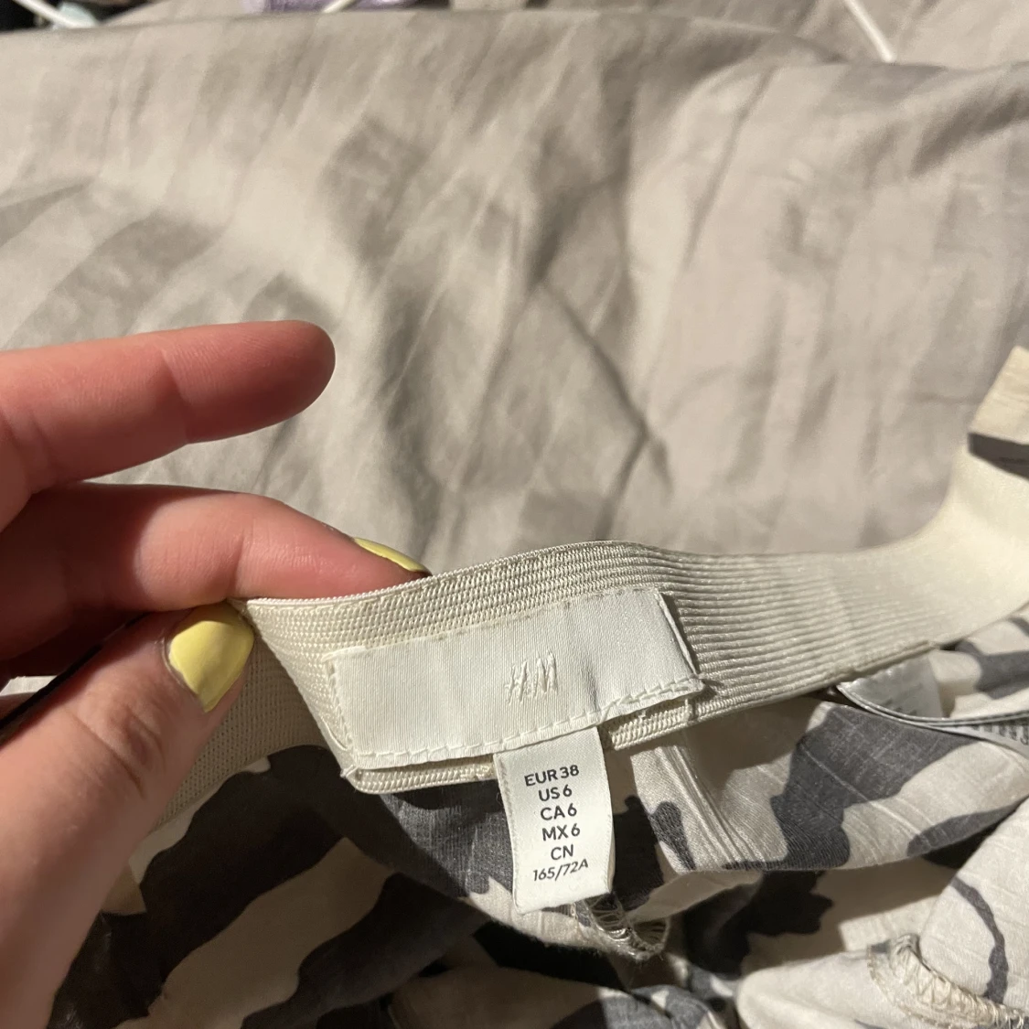 Luftiga byxor från hm - 90