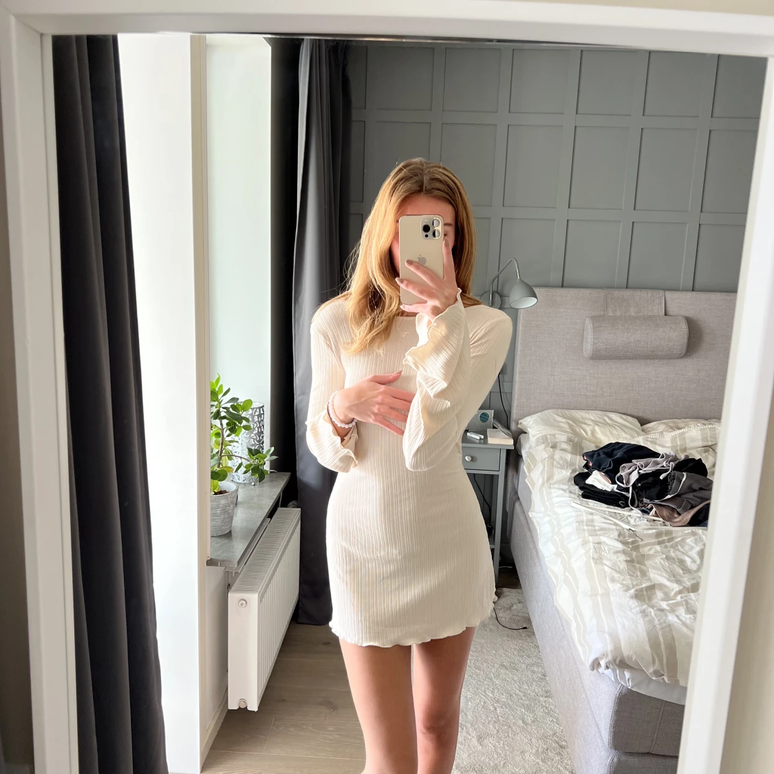 Klänning med öppen rygg