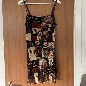 Kort klänning  - Aldrig använd! Köpt på Cider förra året.