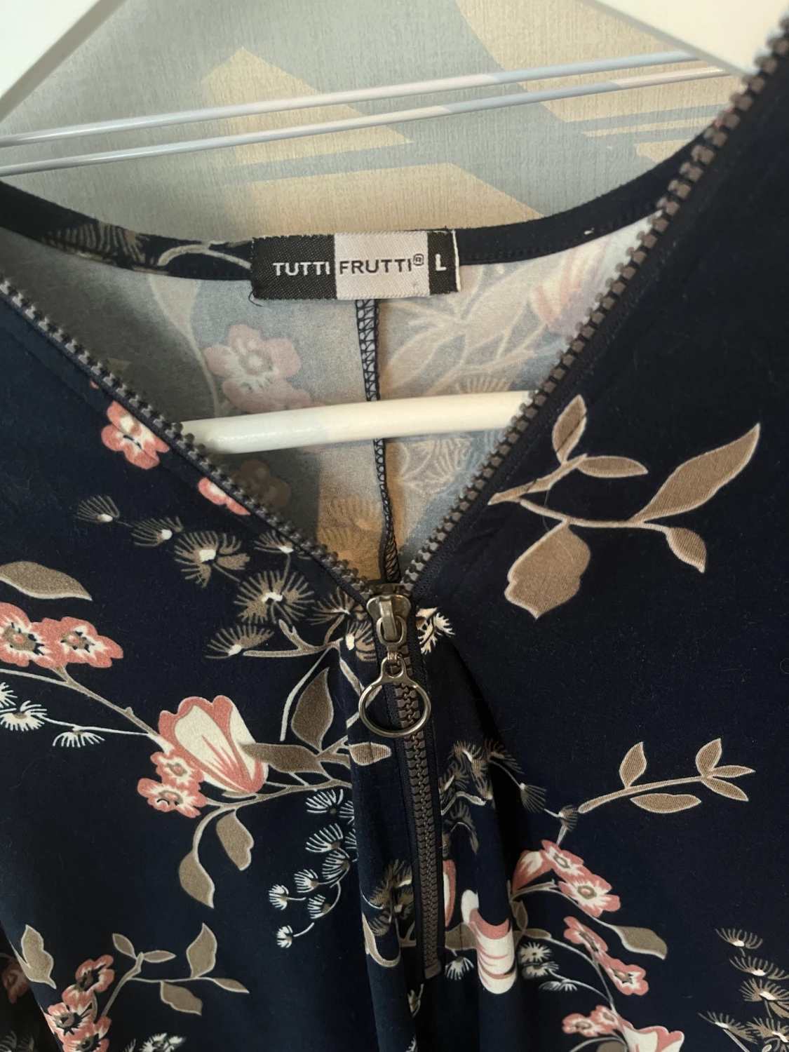 Blommig blus/tunika - 90