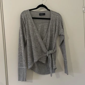 Tröja/kofta från abercrombie&fitch - Gosig tröja i storlek XS