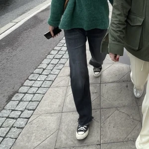 Low Rise jeans - Supersnygga lågmidjade jeans från RTA jeans stl 36, köpte på wakakuu. Nypris 3399kr, säljs för 599kr! 