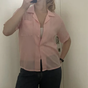 Rosa kortärmad skjorta💞 - Rosa kortärmad skjorta💞💞