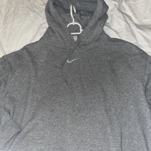 Nike Hoodie - Grå Nike hoodie