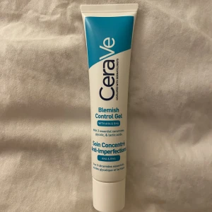 Cerave Blemish Controllers Gel - Säljer nu denna produkt från CeraVe då jag har för många olika produkter och denna har aldrig kommit till användning🌷✨ Den är alltså helt oöppnad! Hör av dig om du undrar nåt!🤗 