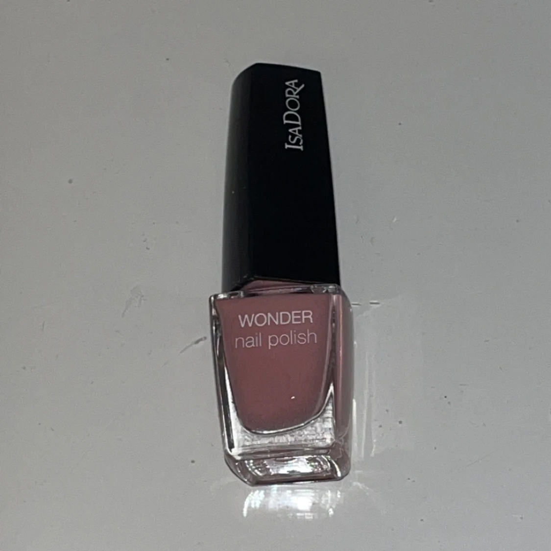 Rosa nagellack 