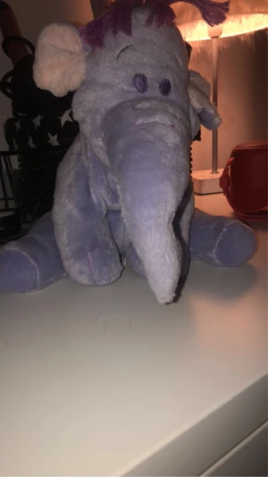 Elefant Gosedjur💗 - Vet att den har varit med i någon serie/film, men kommer bara inte ihåg.💗
