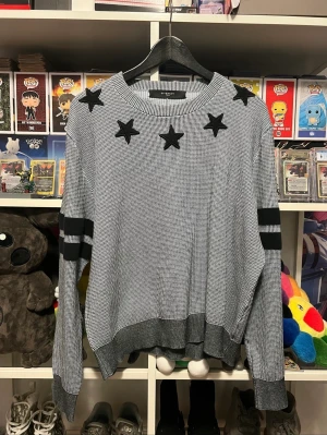 Givenchy sweatshirt  - Strl M  Som ny