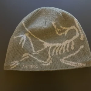 Arcteryx mössa - mössan är i perfekt skick
