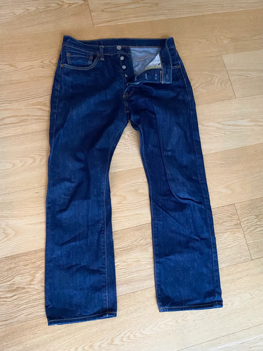 Waist 31 längd 30💕 finns inga tecken på användning, herrstorlek. Jeans & Byxor.