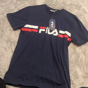 Fila tröja  - Äkta fila tröja 