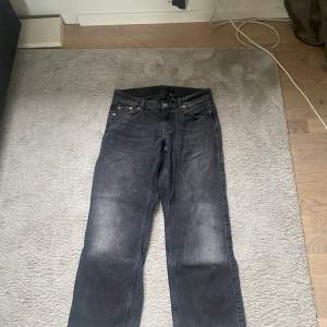 Väldigt fina arrow jeans jag säljer pga inte gillar de längre, fråga om fler bilder! Pris kan diskuteras!💕 