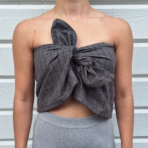 Knyttopp - Brun/svart rutig knyttopp