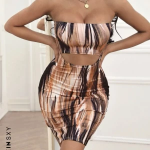 Klänning  - Aldrig använd 