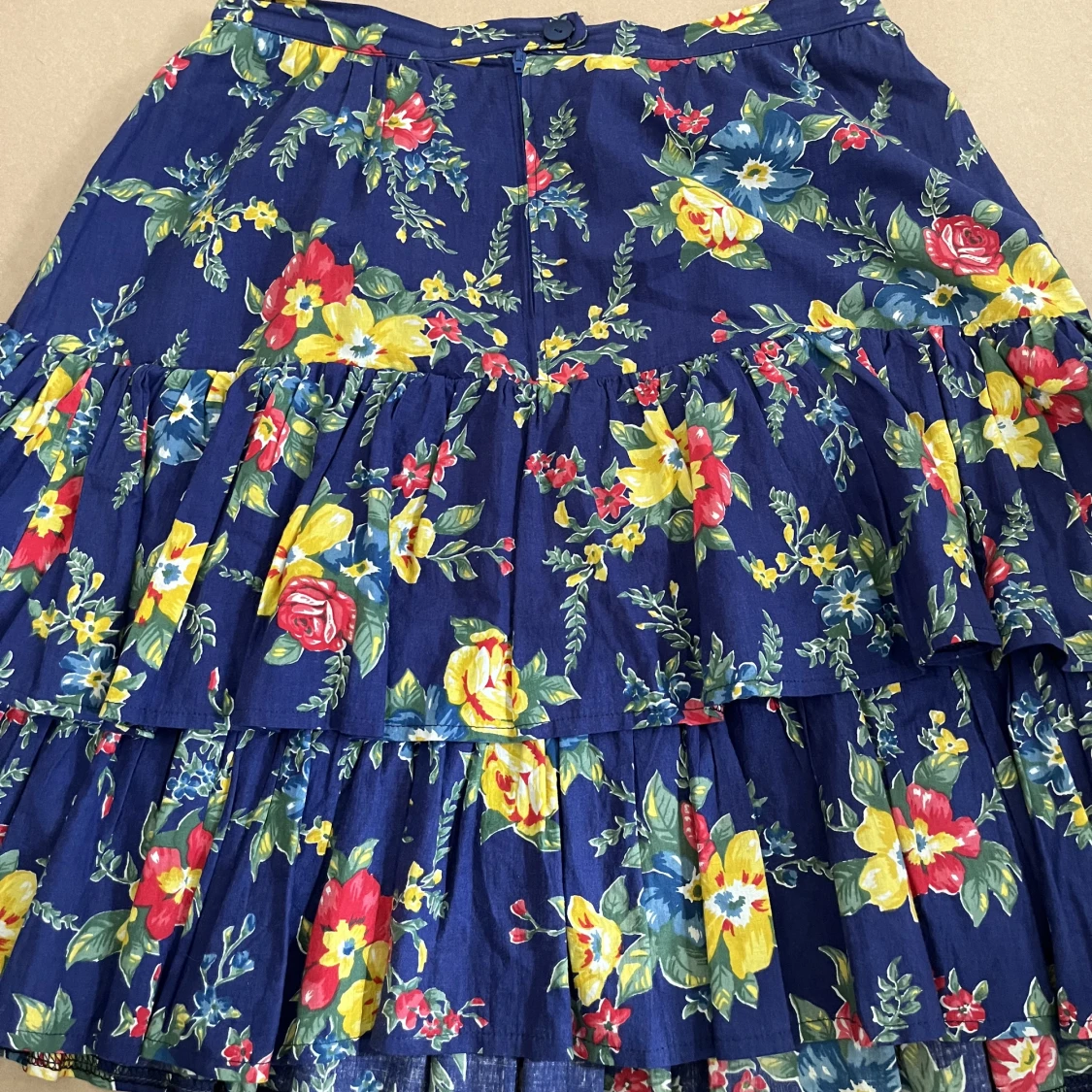 Blommig kjol  - 90