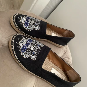 Kenzo  - Fina kenzo skor i storlek 36  I bra skick 