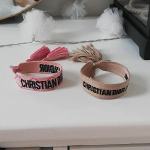 Dior - Fina dior armband rosa och begie 