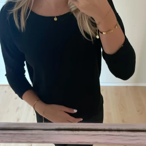Tröja - Snygg halv långarmad tröja☺️