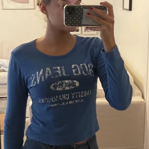 Urban outfitters  - Näst intill oanvänd tröja från Urban outfitters