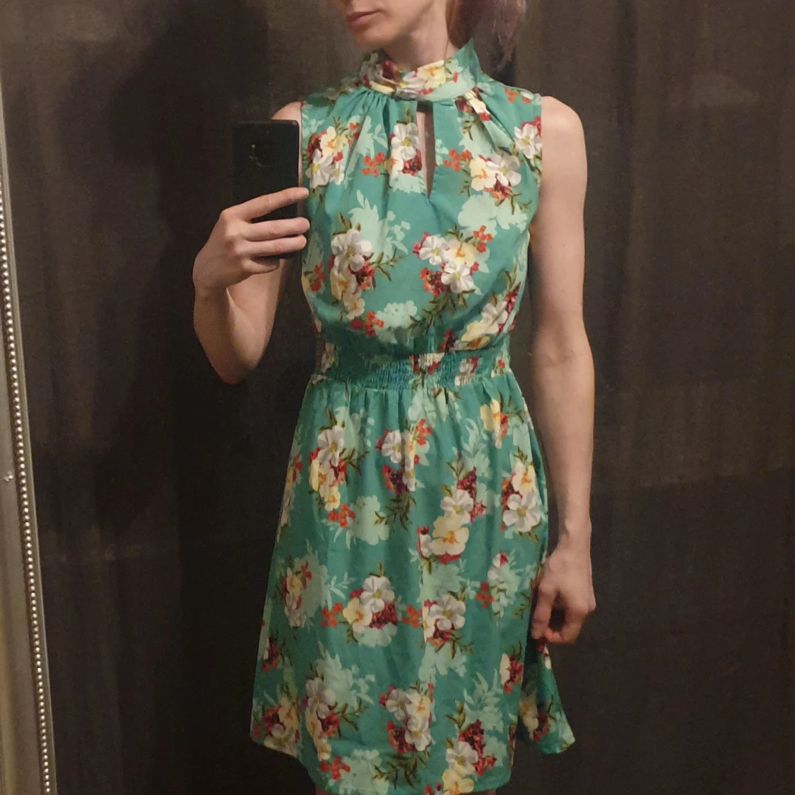 Blommig klänning från New look - 91