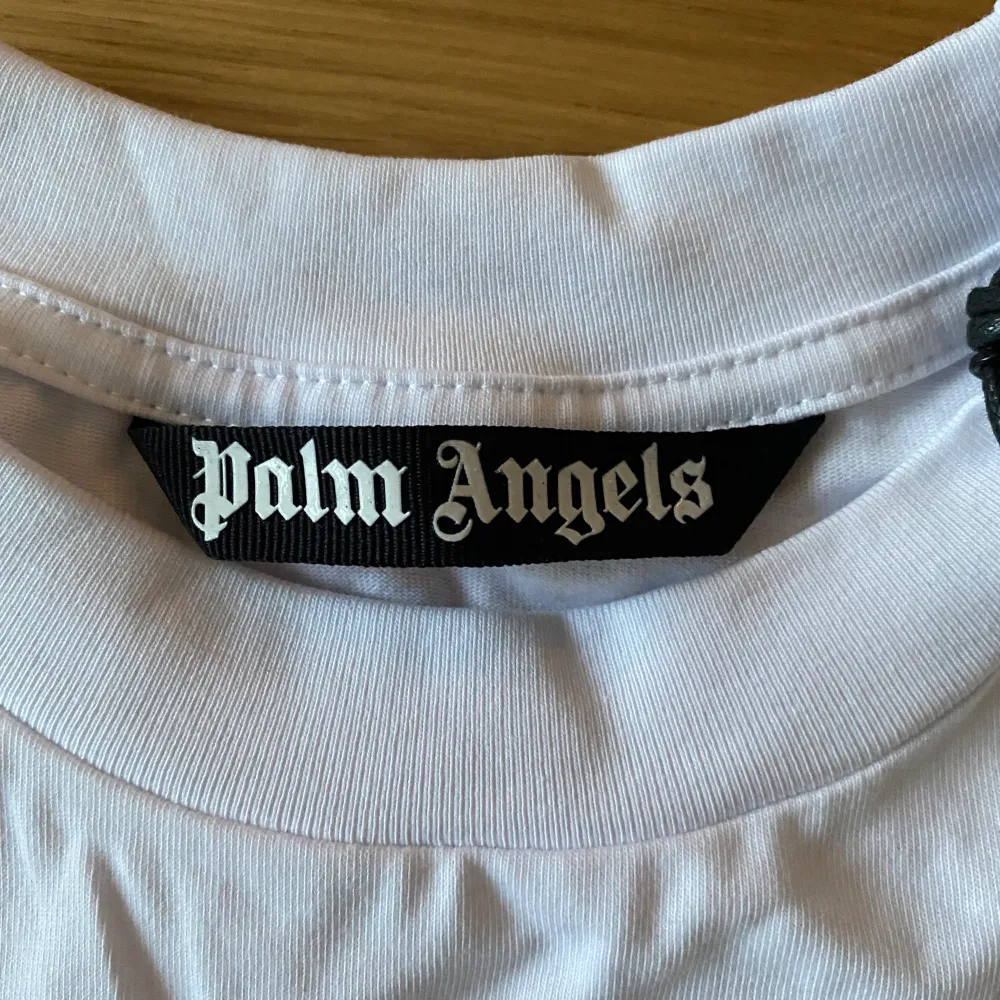 Palm Angels tröja. T-shirts.