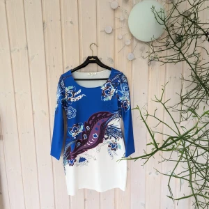 Fin klänning  - Mycket fint klänning Använt endast en gång 