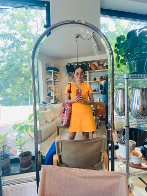 Vintage 90s  - Vacker vintage miniklänning från USA, sällsynt föremål! Färgen är riktigt ljus och fantastisk, klänningen passar storlek S och XS