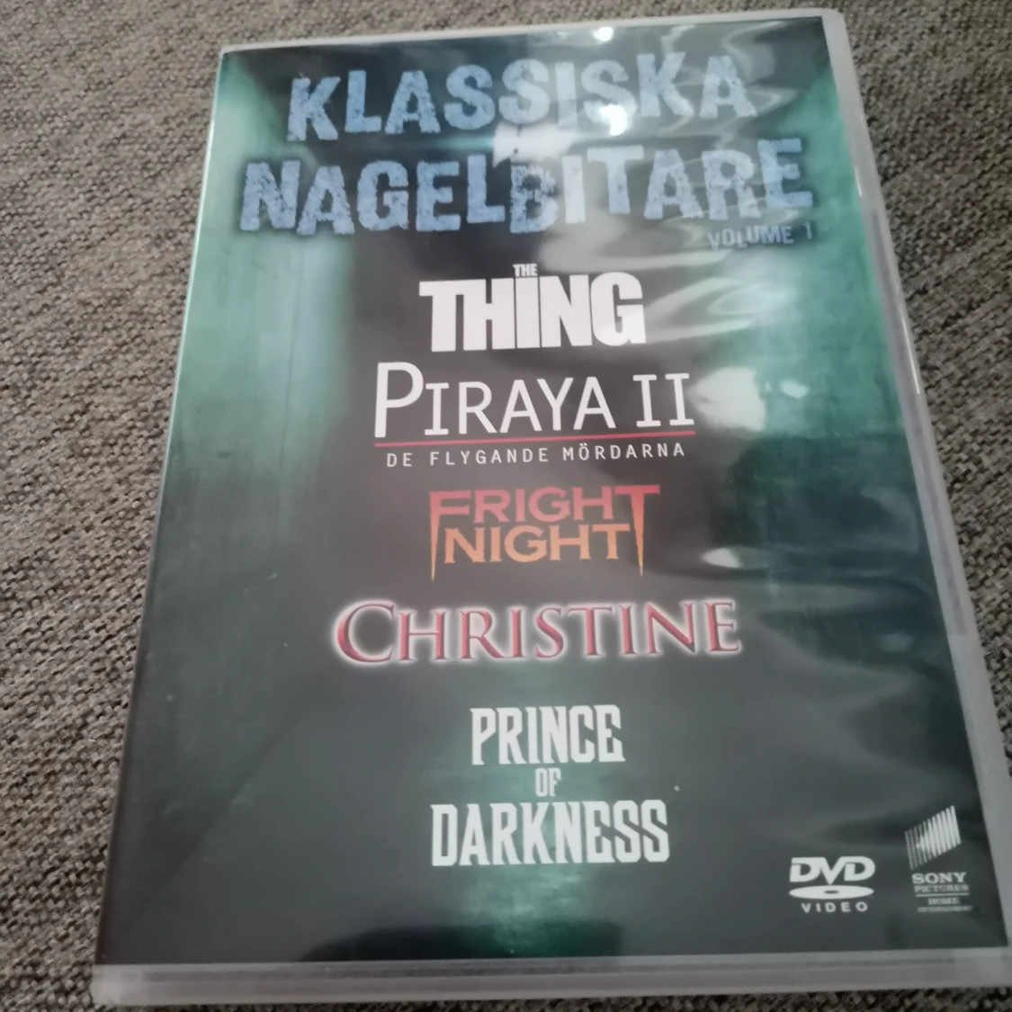 En dvd  film olika skräck