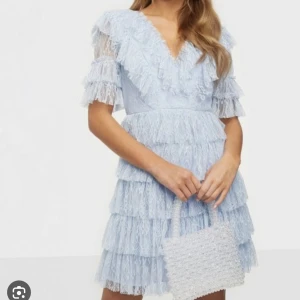 By malina sky dress - Super fin klänning som inte var min stil!