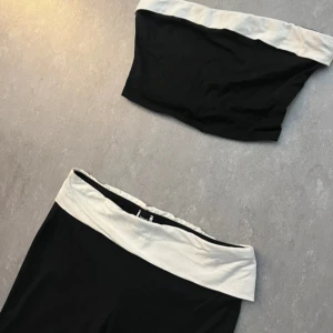 Set- byxa och topp - Aldrig använd helt nytt set från SHEIN som inte kommer till användning storlek S