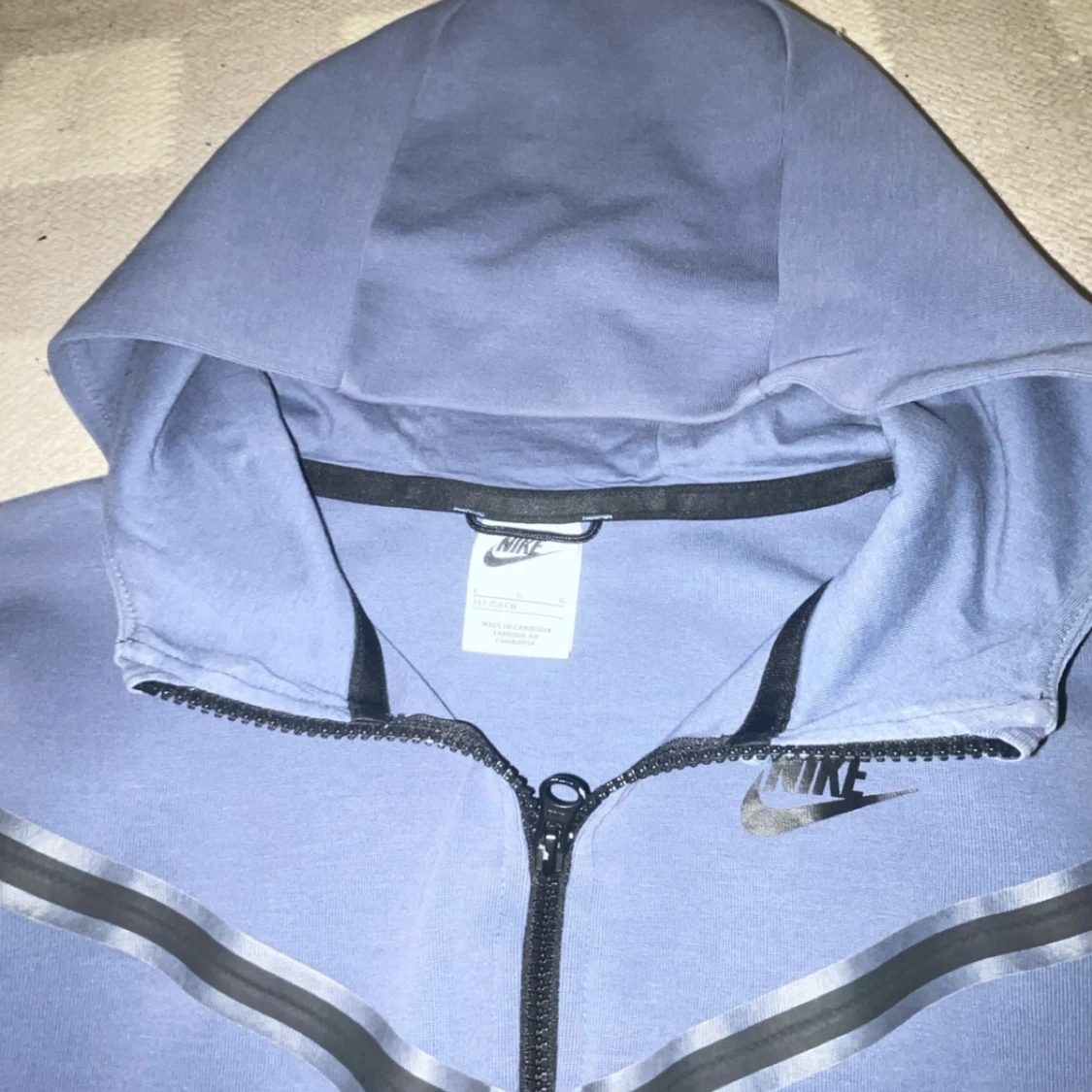 Blå hoodie från Nike - 2