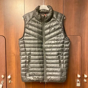 Nike väst  - Oanvänd Nike väst