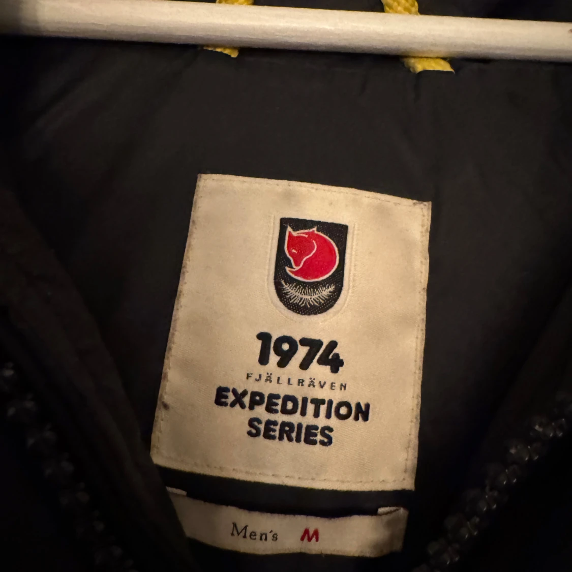 Svart dunjacka från Fjällräven - 2