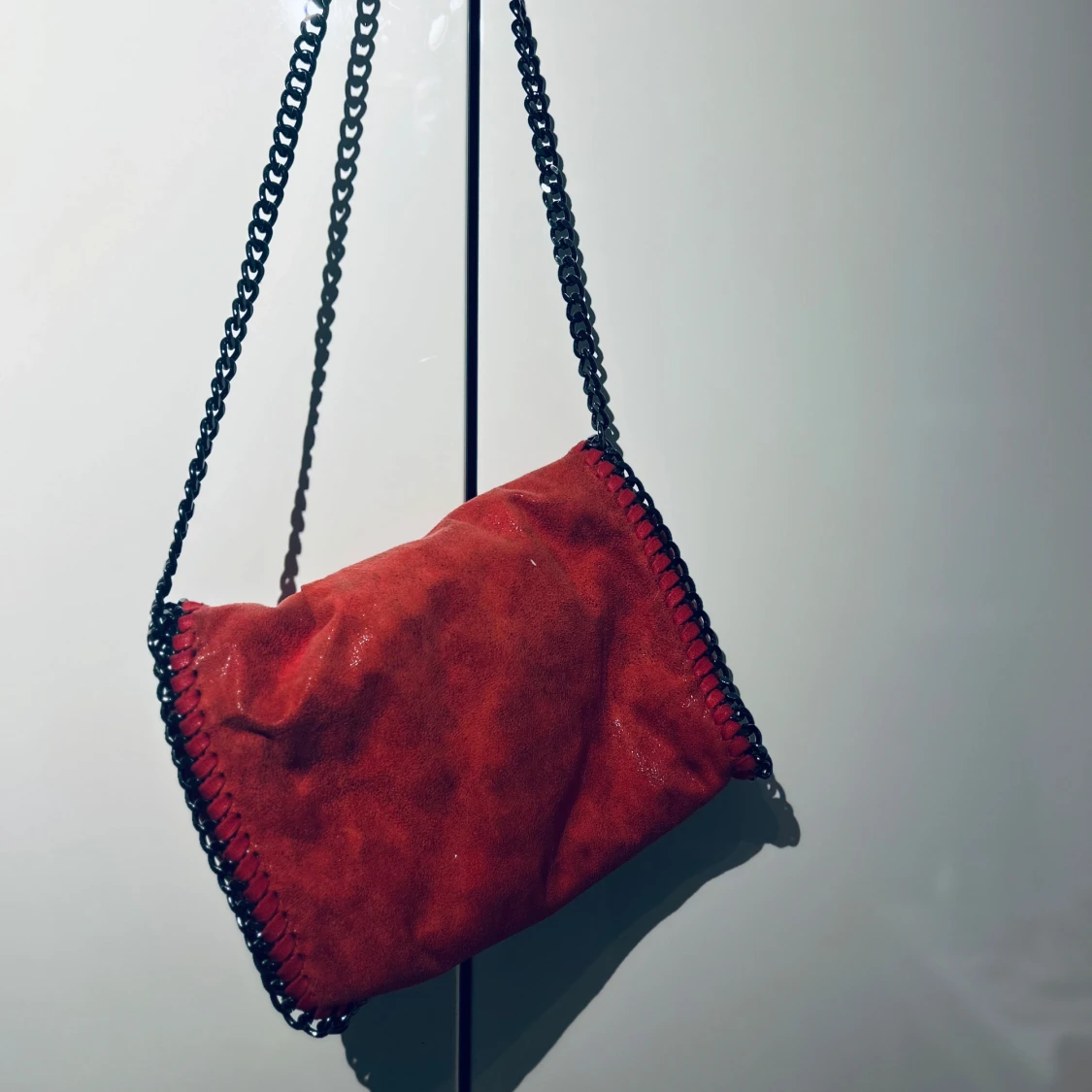 Röd kjedjeväska - 1