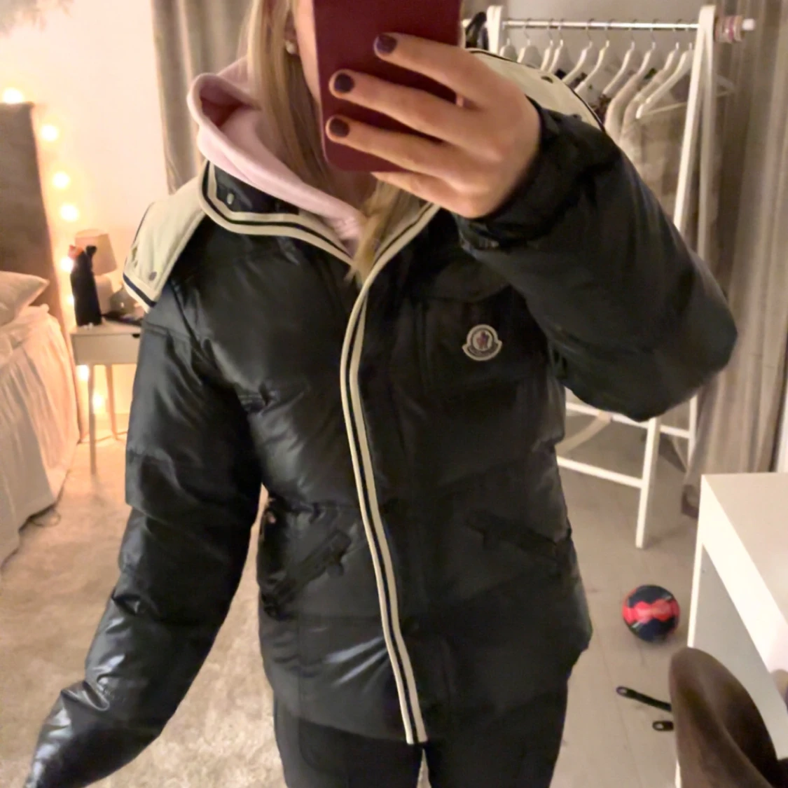 Svart dunjacka från Moncler - 90